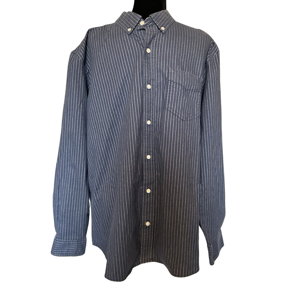 L.L. Bean Men's Blue with Thin Vertical Pinstripes Button Down Shirt Size Large